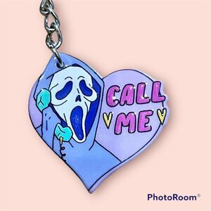 SCREAM HEART CALL ME MAYBE KEYCHAIN